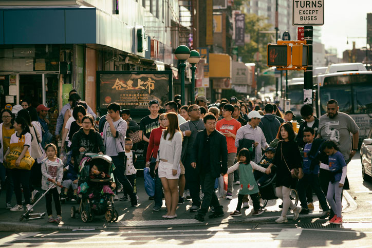 crowds in queens